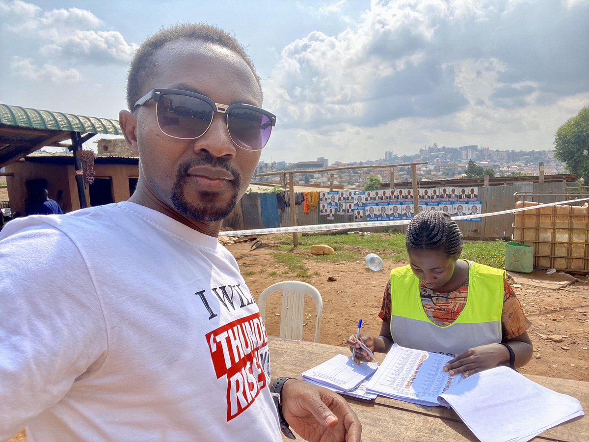bhannington's tweet photo. I Finished My Civic Duty as A Law Abidding Citizen to Choose a Mayor of My Chioce.
Hon. @nabilahnaggayi is My Fellow Rotarian from The Same Rotary Club of @RCKlaMunyonyo,@JChameleone is My Friend and Fellow Artist! So I Voted 🗳 One of the 2!
#omulembegwadigital
#beramuclass https://t.co/jqOktE2J3P