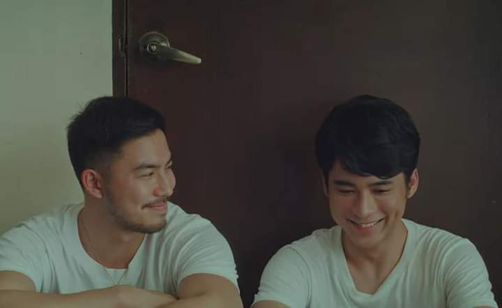 NotiBLOficial's tweet photo. 🚨PRÓXIMAMENTE🚨
#HelloStrangerTheMovie ya liberó su PÓSTER oficial, para este proyecto en continuación a la serie
🗓: 12 FEBRERO
🎥: https://t.co/b0dmp4Oy1m
📺: iWantTFC (mundial)
#BL #HelloStrange #Filipina https://t.co/PWuxoMpLRK
