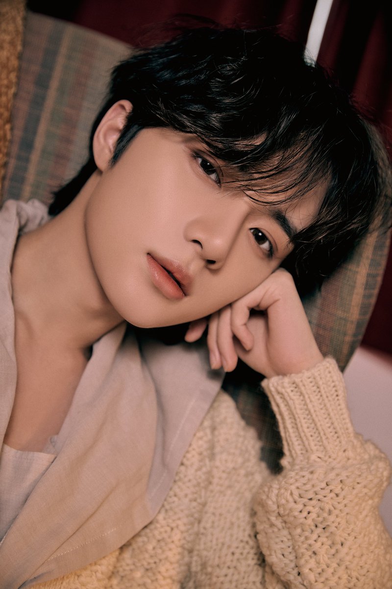 TXTCHART_KR's tweet photo. 2 YEARS WITH CHOI BEOMGYU

#2YearsWithBeomgyu
#햇살처럼_포근한_인범규_2주년

#TXT_BEOMGYU #TXT_범규 
@TXT_members @TXT_bighit https://t.co/6YBgfimLLe