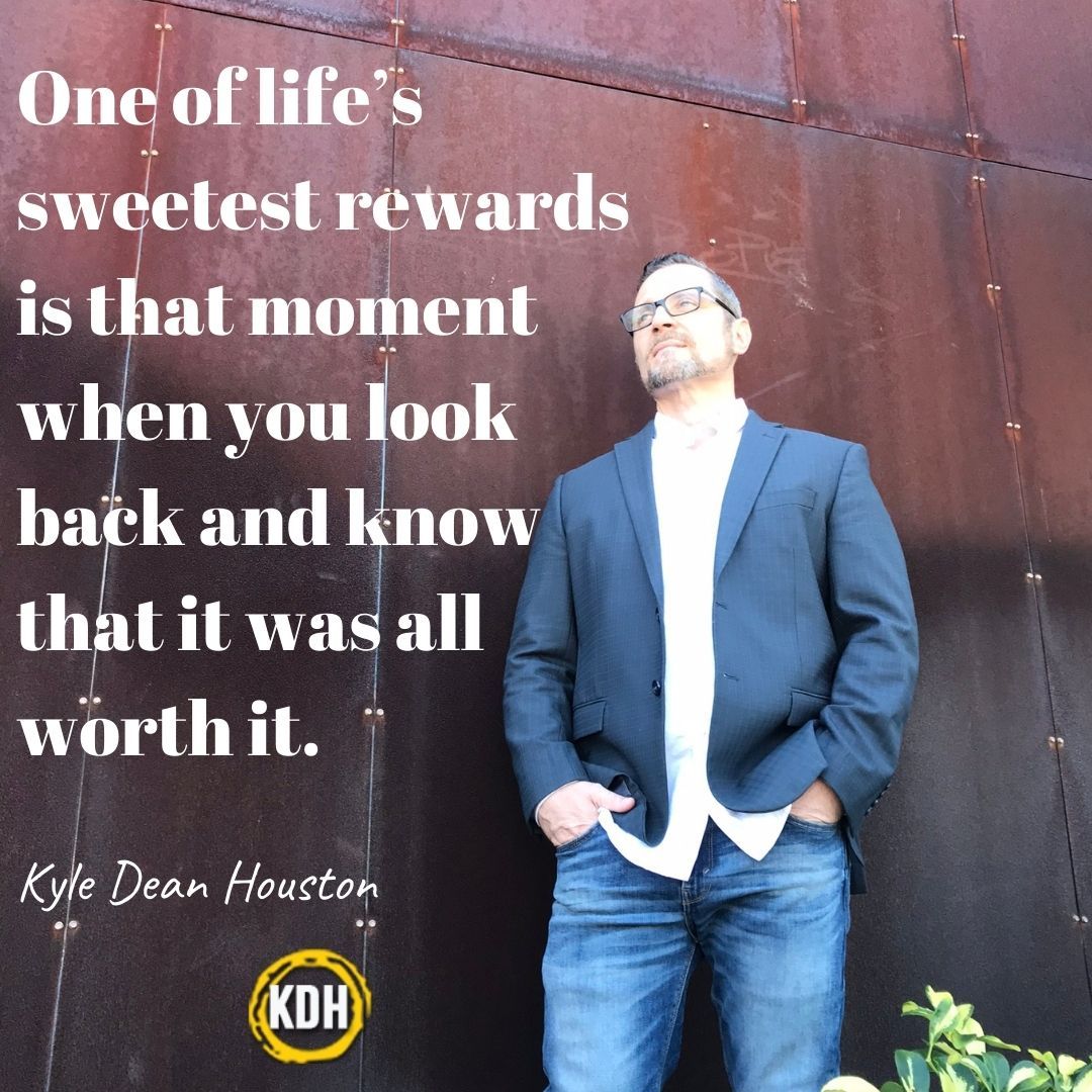 kyledeanhouston's tweet image. #Fightthegoodfight no matter what’s going on.
Hard times don’t come your way so that you can give up or become broken or be less than your potential.
#Hardtimes are there to #pushyou, to #polishyou, to #shapeyou.
Hard times are your initiation to a more meaningful life.