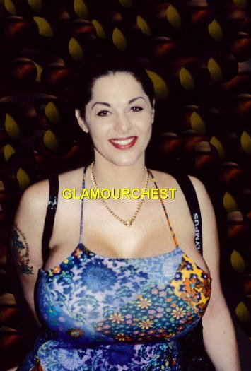 glamourchestguy's tweet photo. KRISTY PHOTO FOR SALE. #SCOREMAGAZINE #HUGEBOOBS #JUGGS #BUSTYMODEL #BIGTITS https://t.co/G1n4CcdAEv