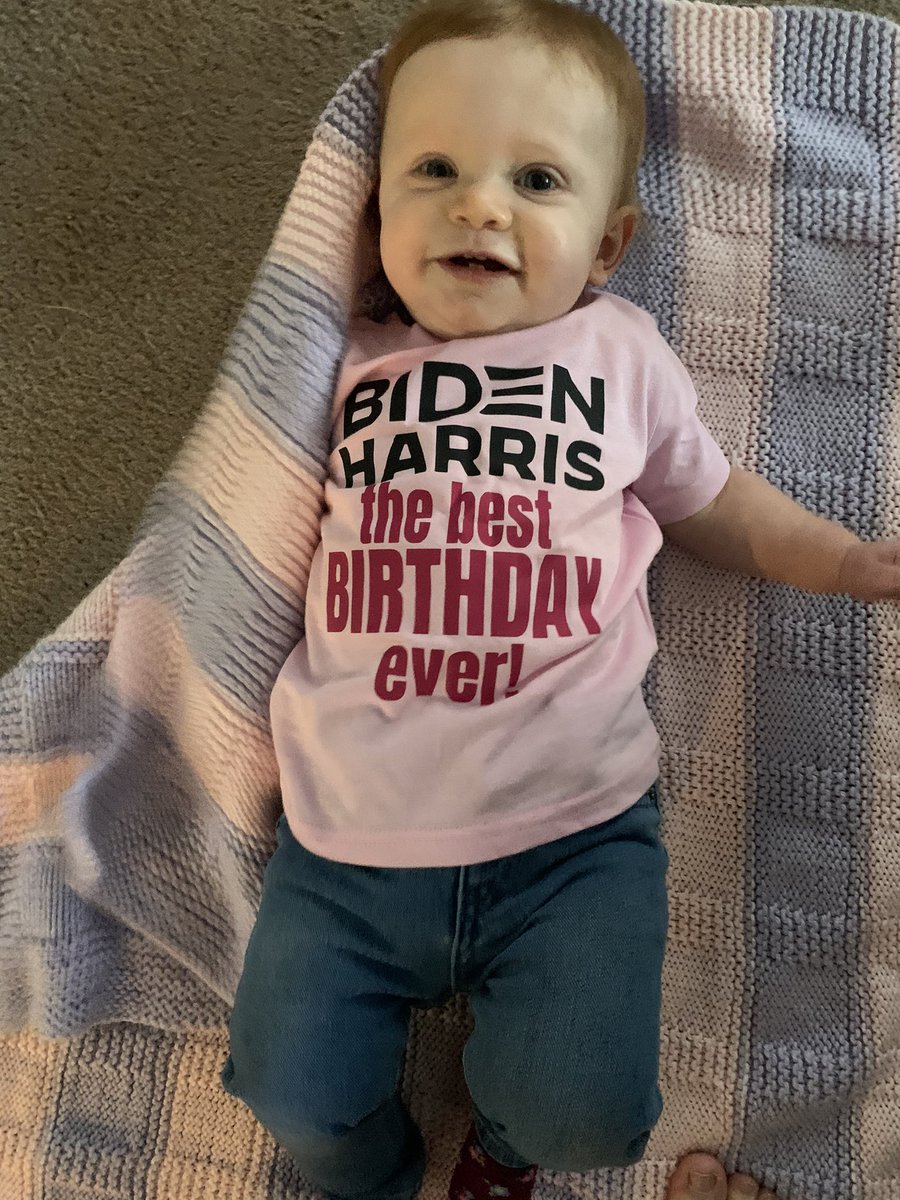 mrskite7's tweet photo. #firstbirthday #poppymarie #InaugurationDay #BidenHarrisInauguration #TrumpsLastDay #firstinauguration https://t.co/mzbrqmYb1N