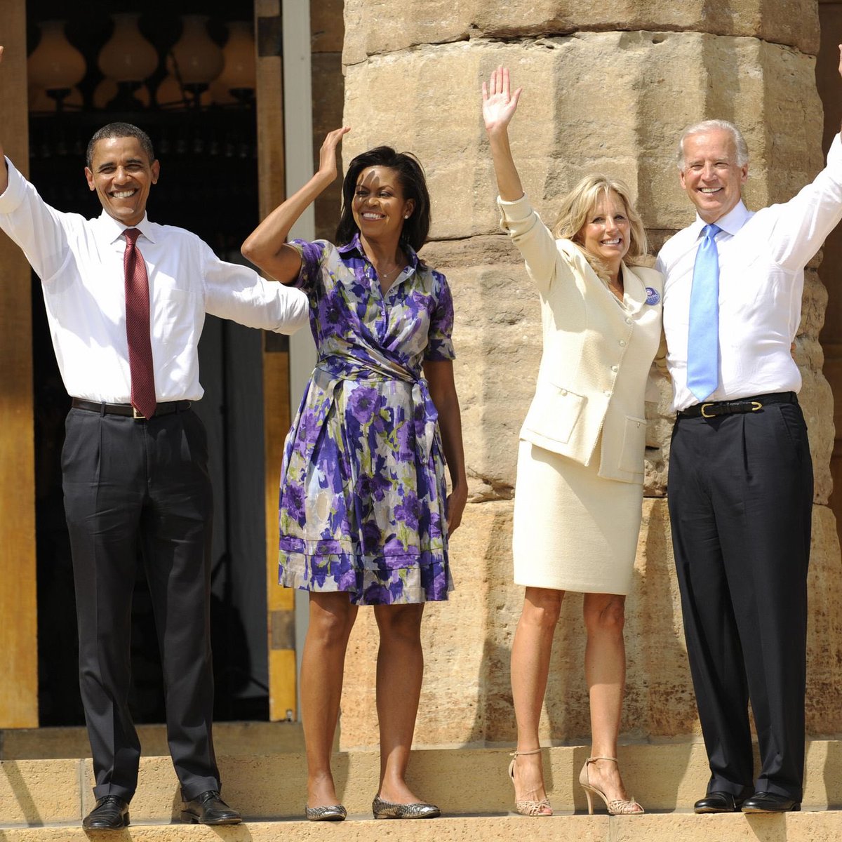 FiddleSpider's tweet photo. @BarackObama @JoeBiden https://t.co/4fsREZdih6