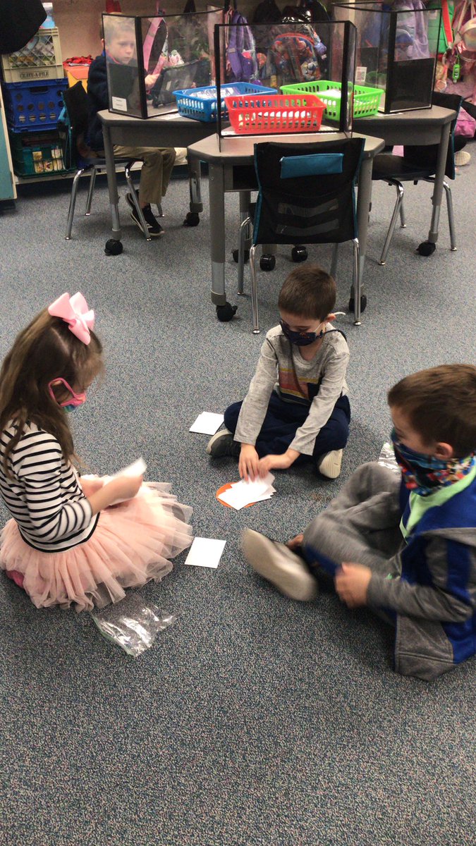 Darla Helms tweet media