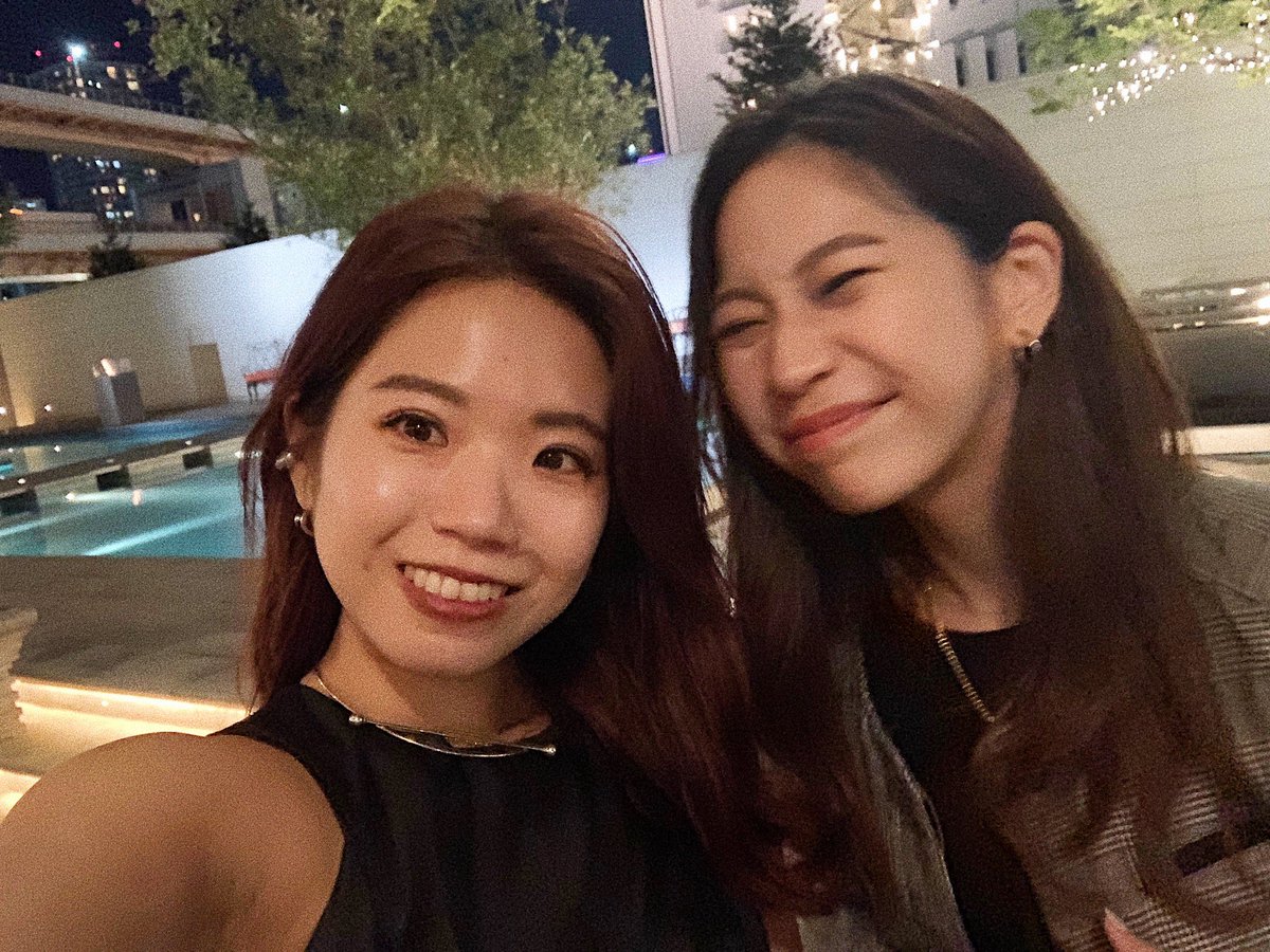 AYAPIKOO's tweet photo. 26歳のバースデー楽しかった。
30歳にはカナダ行けますように👯‍♀️
オモイデコウシン。 https://t.co/Ue12vJzZWj