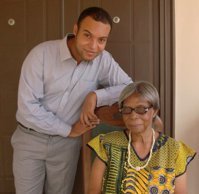 (18/20) I thought alot about the power of history and how neocolonialism and racism are still actively dismantling our cultures. A long conversation with my grandma before she passed away cleared my mind: I want to try to do my best to fight obscurantism and celebrate who we are.