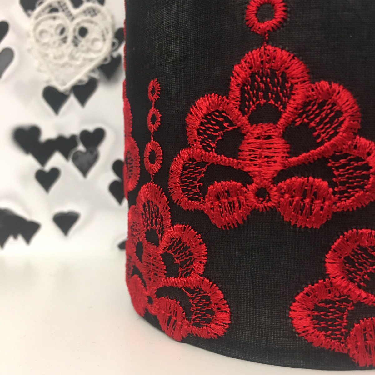 jcmiddlebrook's tweet image. There really is no better gift to send by post than lace! #postalgift jcmiddlebrook.co.uk/?s=Valentine+&amp;amp;…