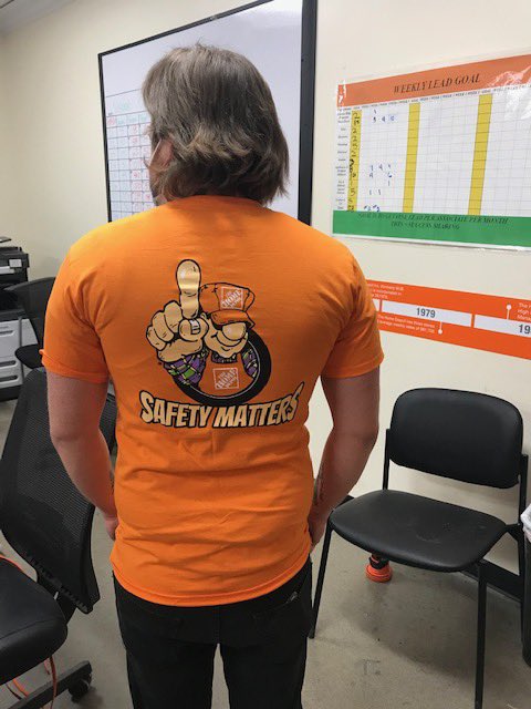 hd_midland_tx's tweet photo. 0561 Celebrated 485 days safe!!! So proud of our associates and management team! Way to go! @DMarcus70367381 @SherreMaclin @carmenh333 @OliphantSable https://t.co/9jBviAyEbW
