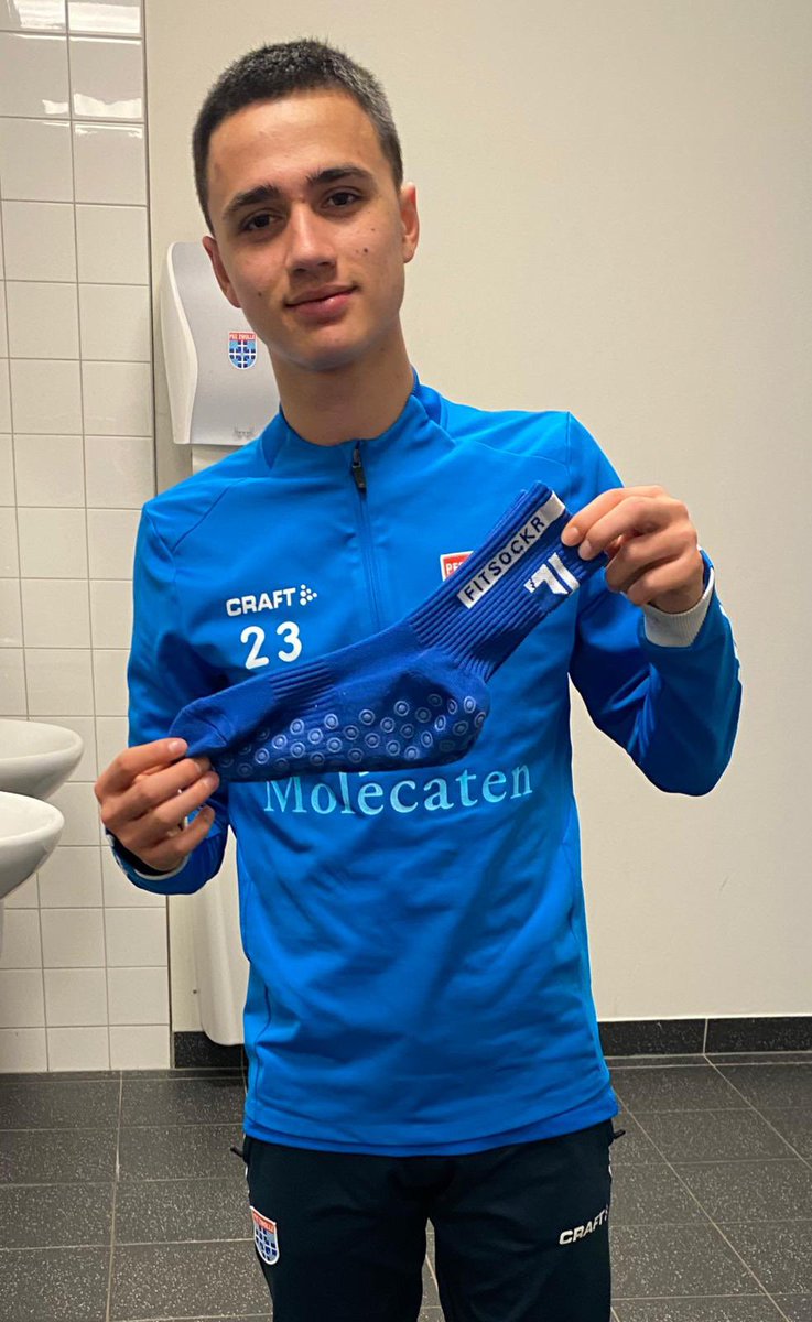 FSockr's tweet image. 𝗢𝗼𝗸 𝗣𝗘𝗖 𝗺𝗮𝗮𝗸𝘁 𝗴𝗲𝗯𝗿𝘂𝗶𝗸 𝘃𝗮𝗻 𝗙𝗶𝘁𝗦𝗼𝗰𝗸𝗿! 𝗗𝗲 𝘃𝗼𝗼𝗿𝗿𝗮𝗮𝗱 𝗴𝗮𝗮𝘁 𝗲𝗰𝗵𝘁 𝘀𝘂𝗽𝗲𝗿 𝗵𝗮𝗿𝗱 𝗱𝘂𝘀 𝗯𝗲𝘀𝘁𝗲𝗹 𝘀𝗻𝗲𝗹 𝗼𝗽 FitSockr.nl 🤩 

𝗣𝘀𝘀𝘁. 𝗞𝗼𝗿𝘁𝗶𝗻𝗴𝘀𝗰𝗼𝗱𝗲 ERWIN20 𝗻𝗼𝗴 𝘀𝘁𝗲𝗲𝗱𝘀 𝗴𝗲𝗹𝗱𝗶𝗴!