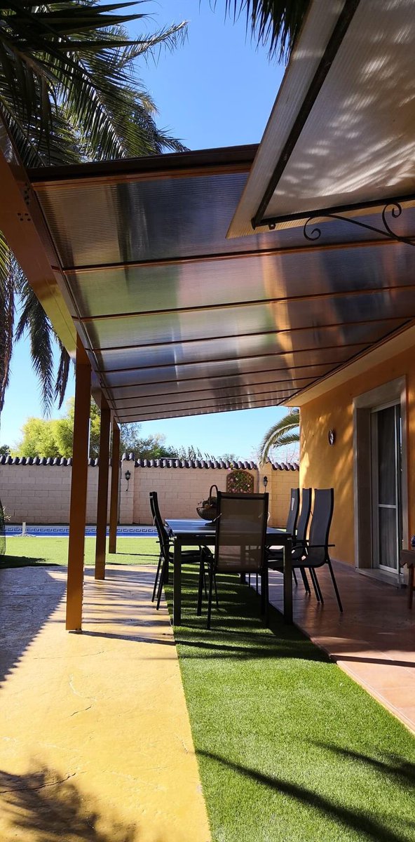 También nos movemos en ambientes rústicos.
Pronto tendremos más noticias de este proyecto, habrá segunda parte. El cliente quedó tan contento que nos ha pedido continuar cubriendo y cerrando. 
Os mantendremos informados. 👨🏼‍💻🛠

#carpinteríametálica #cerramientos #Murcia #Reformas