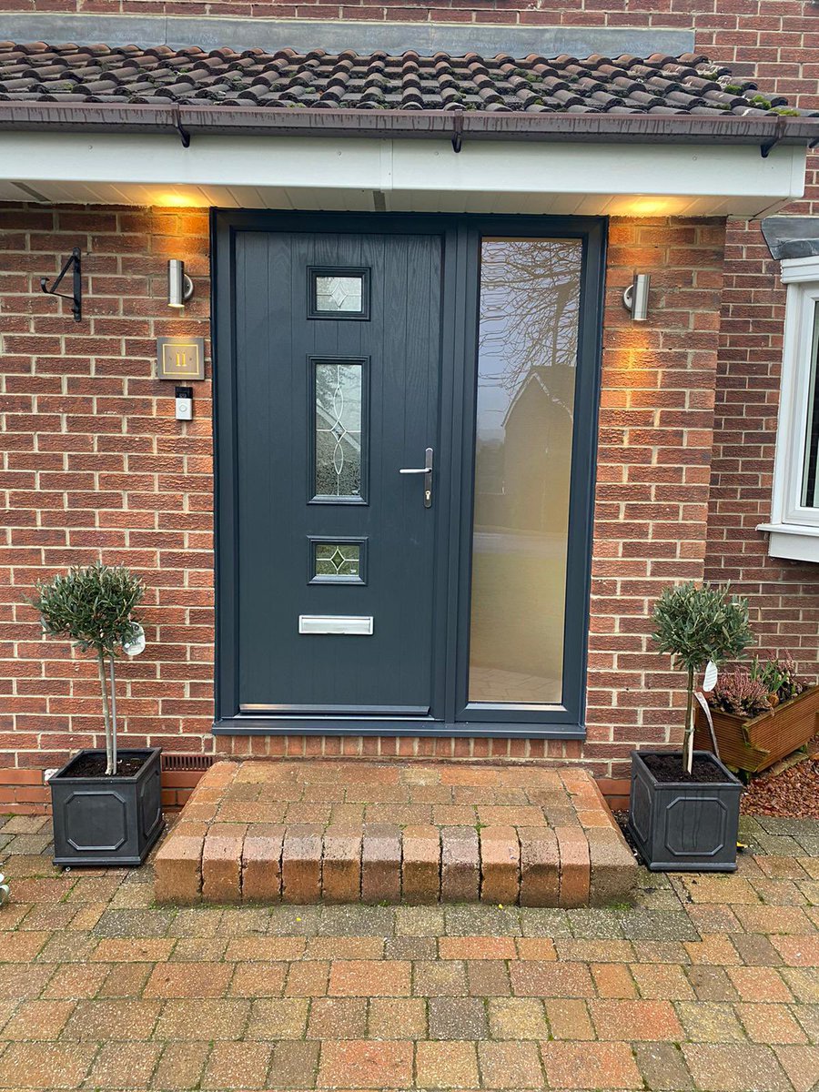WindowanddoorNE's tweet photo. Recently fitted doors for some@very happy customers. #doorcentrenortheast #solidor #apeerdoors #endurancedoors #anthracitegrey #compositedoors https://t.co/3Y4gbIKnxF