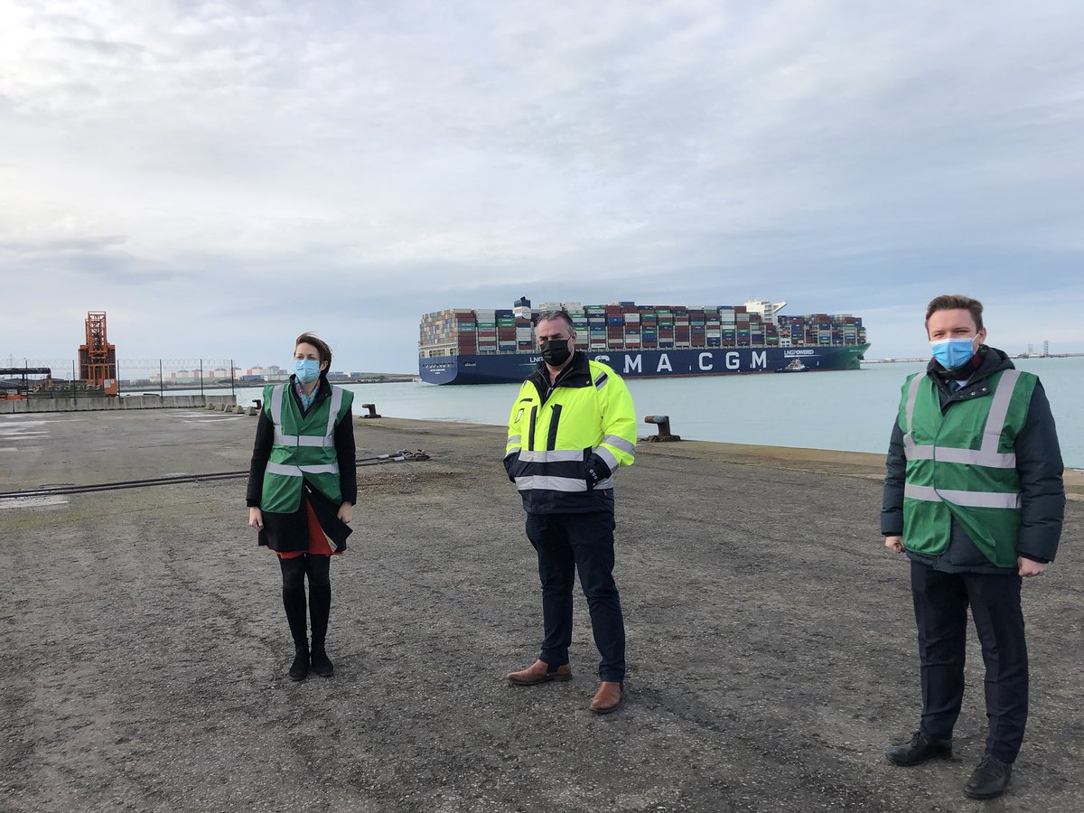 IrlEmbParis's tweet photo. Embassy team on the ground today in the “Irish Terminal” @DunkerquePort with Aidan Coffey the man behind the DFDS @Rosslareuroport - Dunkirk route. Great to see the success of this direct maritime link connecting up the Single Market #BrexitBuster #working4IRL https://t.co/ffwh0ByvCQ
