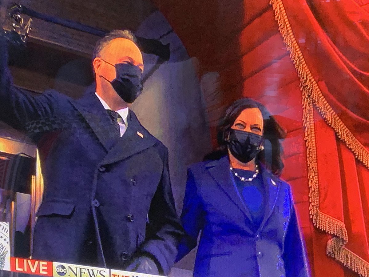 LuckiestGuyLES's tweet photo. Madam Vice President & the #SecondMensch! Mazel Tov! 🙌 @KamalaHarris @SecondGentleman https://t.co/YEoqiuVPqB