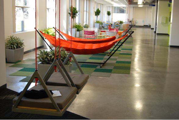 boomgevity's tweet photo. I ❤️Hammocks!

White Hammock - St. Thomas, USVI - 2004 - Age 44

Orange Hammock - Cozumel, Mexico - 2015 - Age 54

I'm seeing a pattern. 😂  Every 10 years?  Age 64?? Where? #Only60

Hammock History: 
https://t.co/L1dKSmS8CU

#Hammock

#BOOMGevity

#Sunshine https://t.co/vlWW4oZH8W