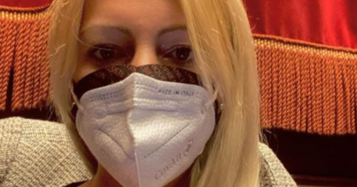 Libero_official's tweet photo. Insulti e diffamazione della #M5s #Corneli contro Giorgia #Meloni: "Caciottara, valigie piene di fondi neri della mafia" https://t.co/T57hp7O7By https://t.co/ItJDTxfRmx
