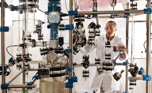 RichBourne1981's tweet photo. Exciting new fully funded EPSRC ICASE PhD projects combining flow chemistry, green chemistry, automation and library synthesis being announced shortly at @iprd_leeds in collaboration @Syngenta, @AstraZeneca and @ucb_news Looking for highly motivated chemists and chem engineers! https://t.co/OTomrRVJxA