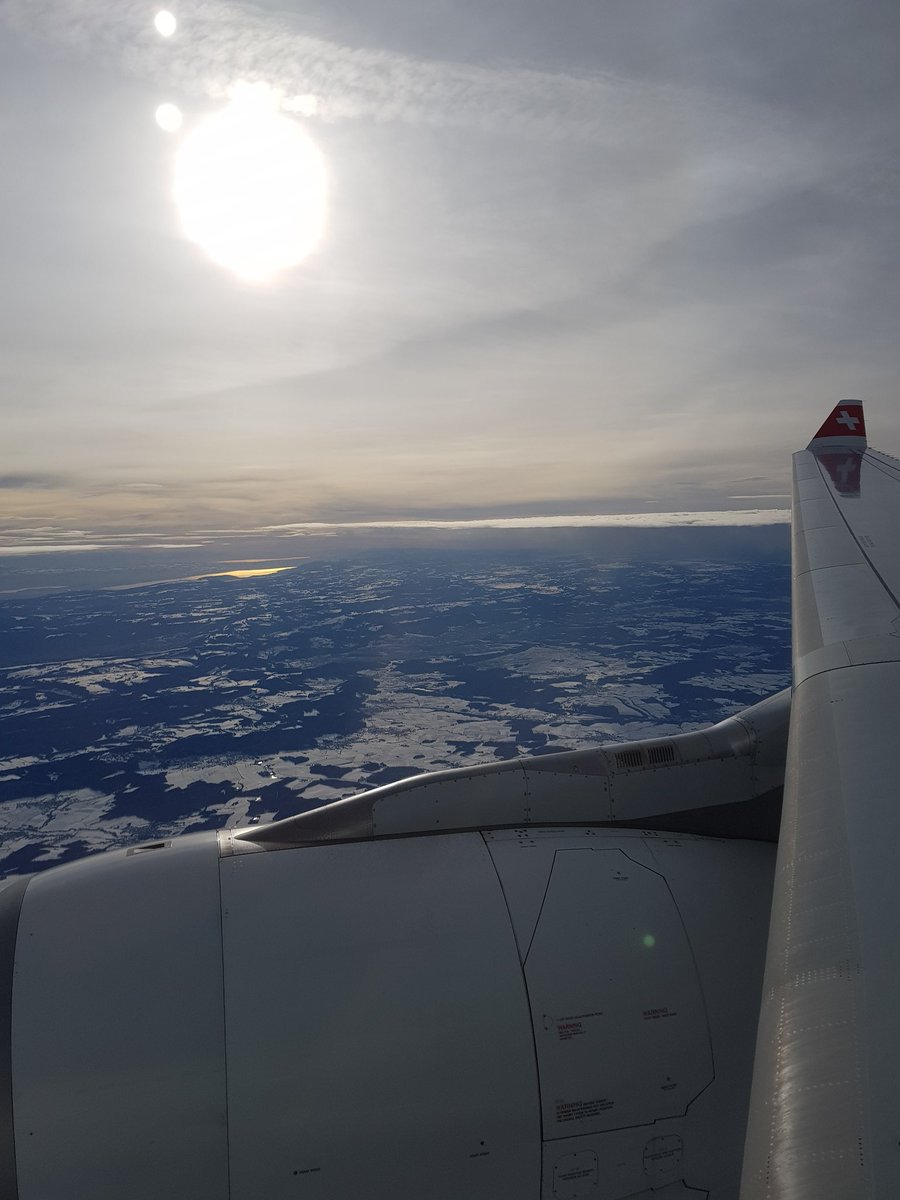 CoLochmatter's tweet photo. Home sweet home - what a view  @swissairlines https://t.co/6gGJci48sv