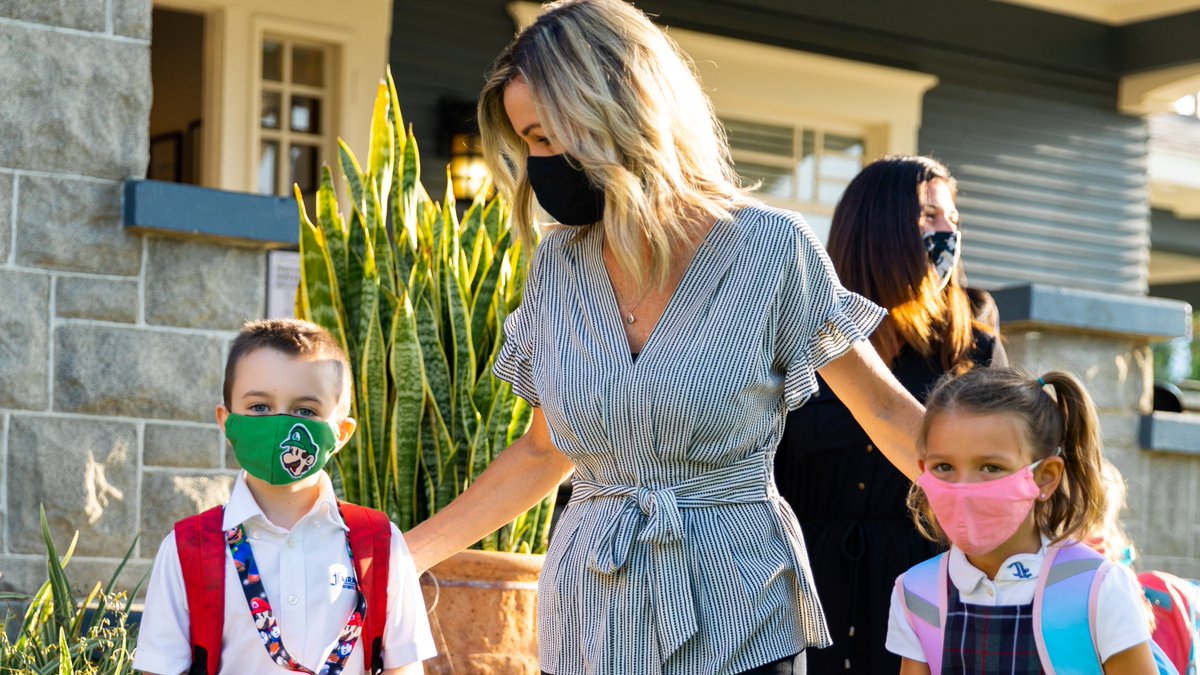 This is the 20th anniversary of Fairmont Schools’ annual Report Card publication. Let’s examine the incredible things our community accomplished during the year of COVID - a year unlike any other. 

Here is “2020: A Year in Review.”  
fairmontschools.com/2021/01/fairmo…