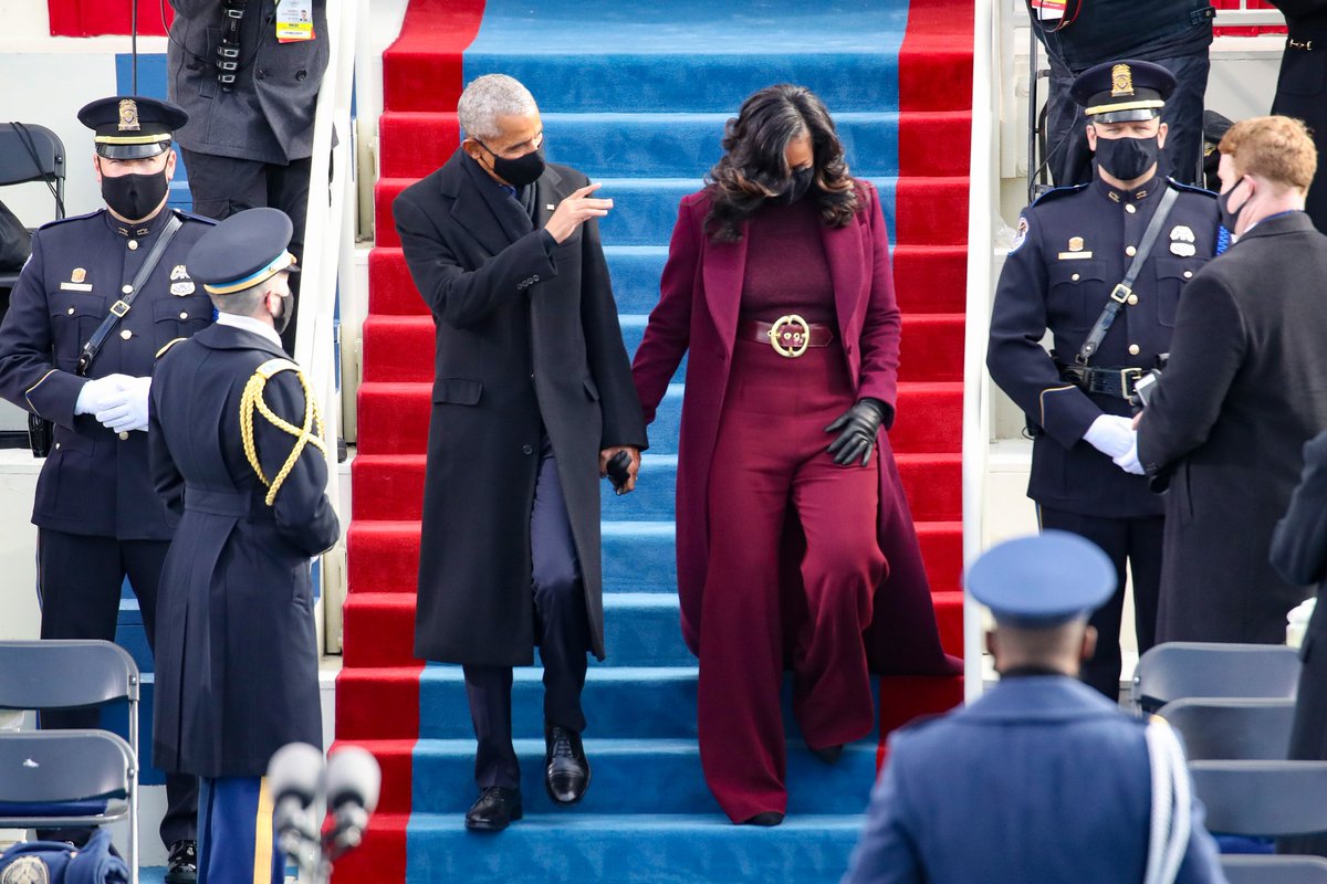 oeste's tweet photo. man listen. this drip is DIFFERENT. michelle obama got #womenswear in a HEADLOCK https://t.co/UqDRJMpgxx