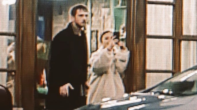 Aras role girmeye çalışıyor gibi Damla hiç sallamamış gülümseyerek sahneyi çekiyor 😂 #EfYam