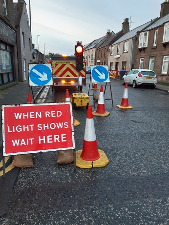 ContraflowLtd's tweet photo. Another set up by a crew from Perth today Inverbervie https://t.co/GXXhYDFHjD