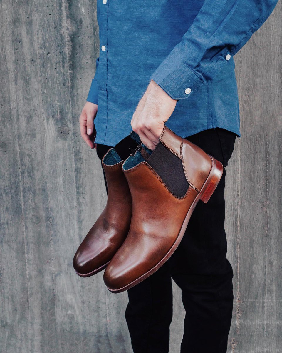 Versatile, unique and suave, the Collin chelsea boot is a must-have for the season.  #Collin Brown
•
•
#J75 #J75shoes #jumpshoes #mnswr #mensfashion #mensshoes #dappermen #gentleman #bespokeshoes #oxfordshoes