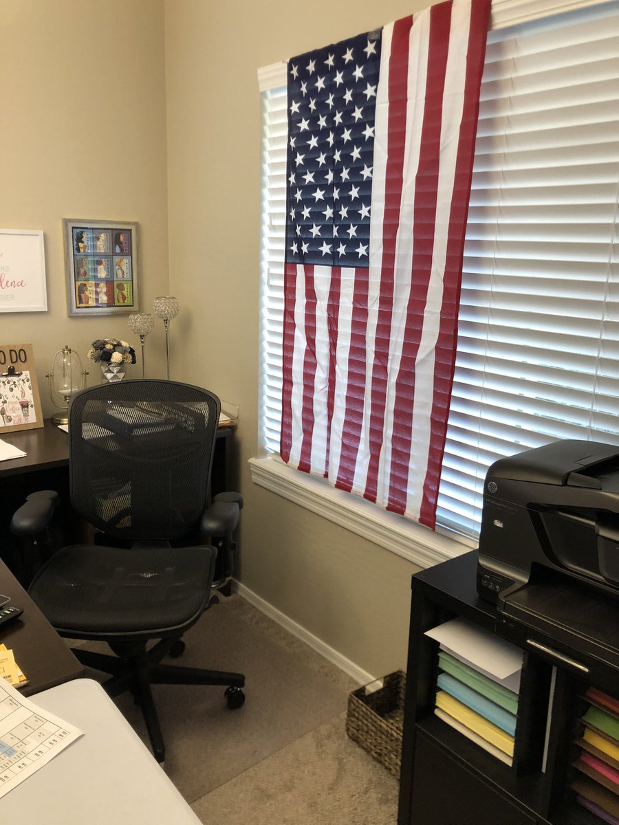 _notjustamom's tweet photo. Happy Inaguration Day!!! Yes, I put up a big ass flag to be my work video call background today. First woman sworn in as Vice President in 30 min. 🇺🇸🇺🇸 #KamalaHarris #JoeBiden #InagurationDay2021 #InaugurationDay https://t.co/eW134bxSV0