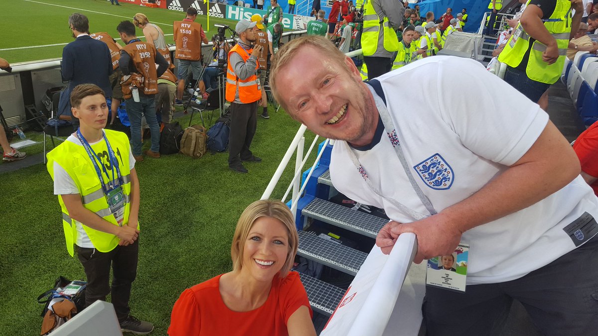 I think  @NeilRands World Cup peaked when he met  @JacquiOatley as well! We were off and running. Back to our new local before flying to Moscow the next day...