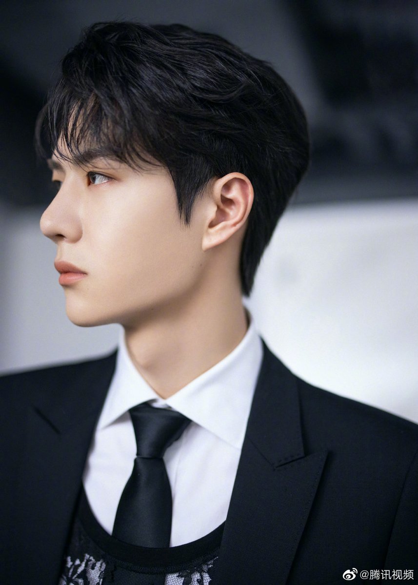 WeTVThailand's tweet photo. #หวังอี้ป๋อ คนคูลกับชุดสูทสีดำ
มีใครให้หล่อกว่านี้มั้ยนะ🥰

🎬 เปิดวาร์ปผลงาน #WangYibo คลิกเลย 👉🏻 https://t.co/fiGO67WwdL

#WeTVth
#WeTVว่าดีต่อใจ https://t.co/6f6olGMSs1