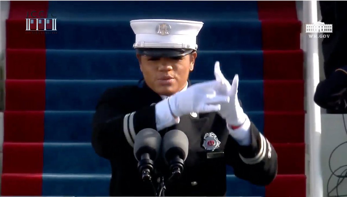 benwikler's tweet photo. Simultaneously leading the Pledge in both spoken English *and* ASL is extraordinary. Haven't seen that before. https://t.co/OefIxQSYrN