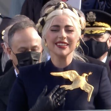imhchar's tweet photo. LADY. GAGA. https://t.co/wfylDLZVpN