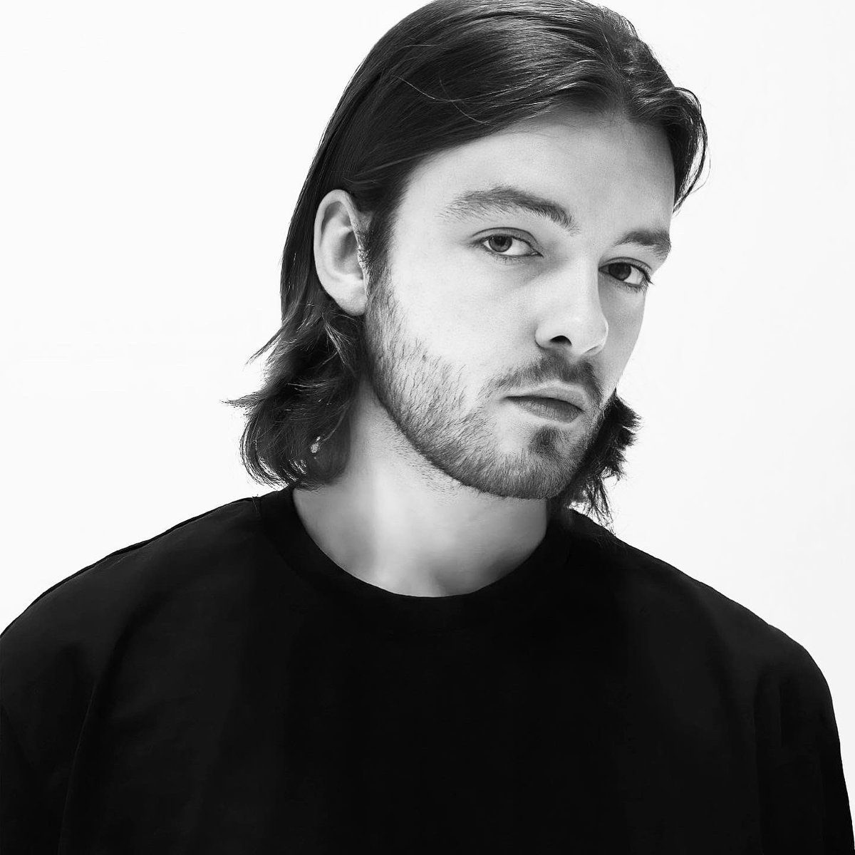 Axtone's tweet photo. Meet the faces behind the forthcoming Losing Focus remixes. 👋 

Dropping this Friday!! Pre-save here: 
https://t.co/ffe9cDEIUf https://t.co/sw87QVs5KX