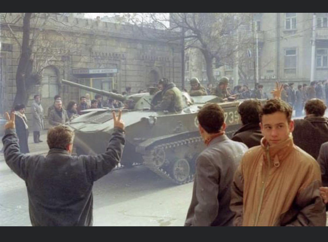narahuseyn565's tweet photo. #BlackJanuary #20January1990 #Baku1990 https://t.co/W6SDSXtdxH