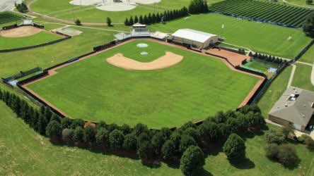 CJ_Lewis11's tweet photo. I’m very excited to say that I will be continuing my academic and athletic career at The University of Toledo! I wanted to say thank you to everyone who helped me get to where I am today! #GoRockets🚀 https://t.co/ftQXsnxNDd
