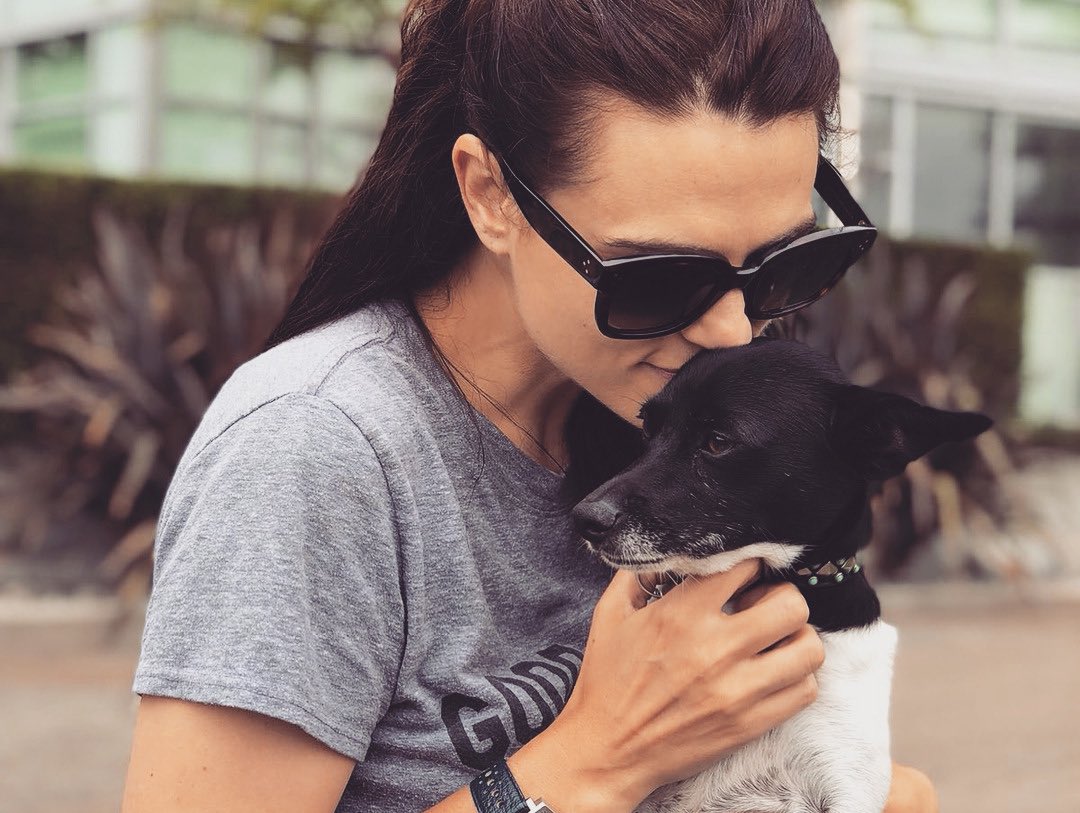 —Katie Mcgrath and Dianna Agron as each other; a thread