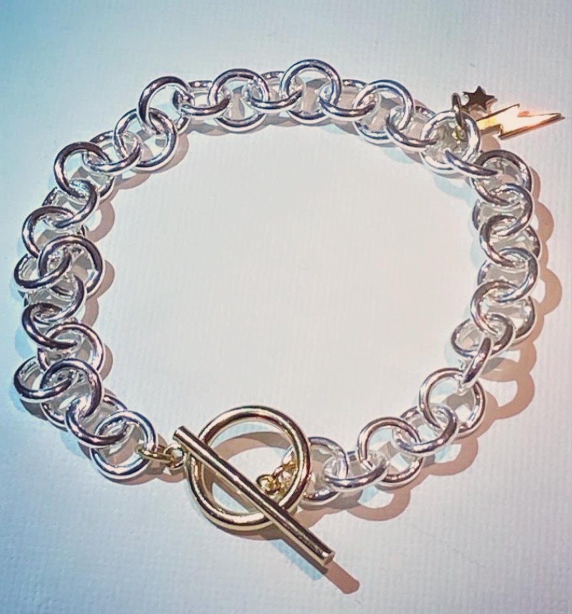 Juwellery1's tweet image. Chunky Cable Bracelet 
#solid925 #24ctgoldfilledtogglenhoop #starandstrike #stunning #layerit byme #notintheshops mixyourgolds
£90