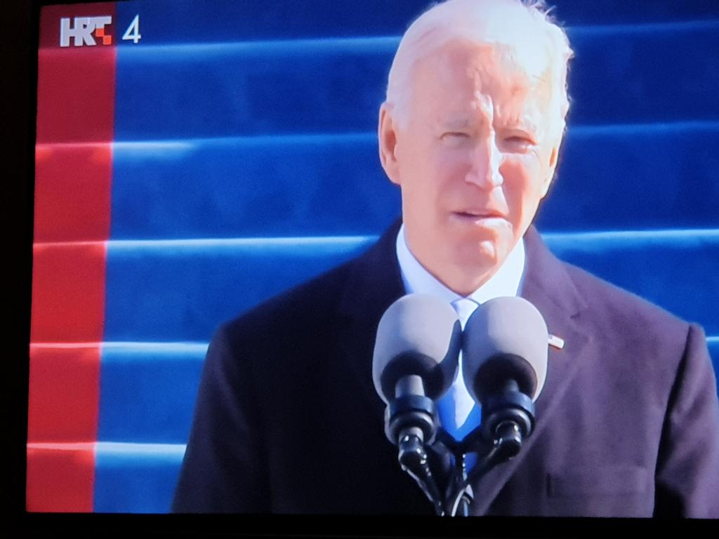 irotim's tweet image. Lakše se diše.