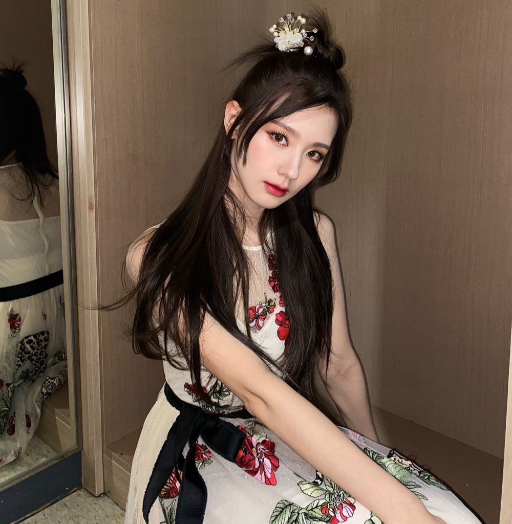 cmyyeon's tweet photo. ⠀⠀⠀⠀⠀⠀⠀⠀
#⃞라면 #미연 — the caption is “❤️”! 
⠀⠀⠀ https://t.co/nUA0S0SJJM