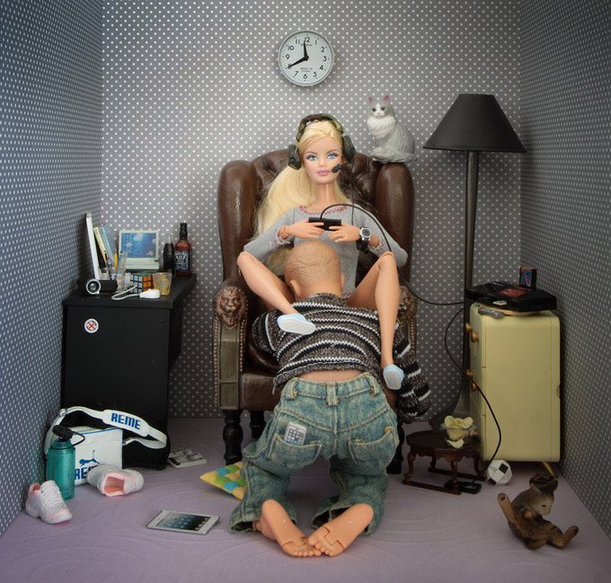 Pick a photo in your phone that isn&rsquo;t of you to best describe you. https://t.co/IVFSup9bxD