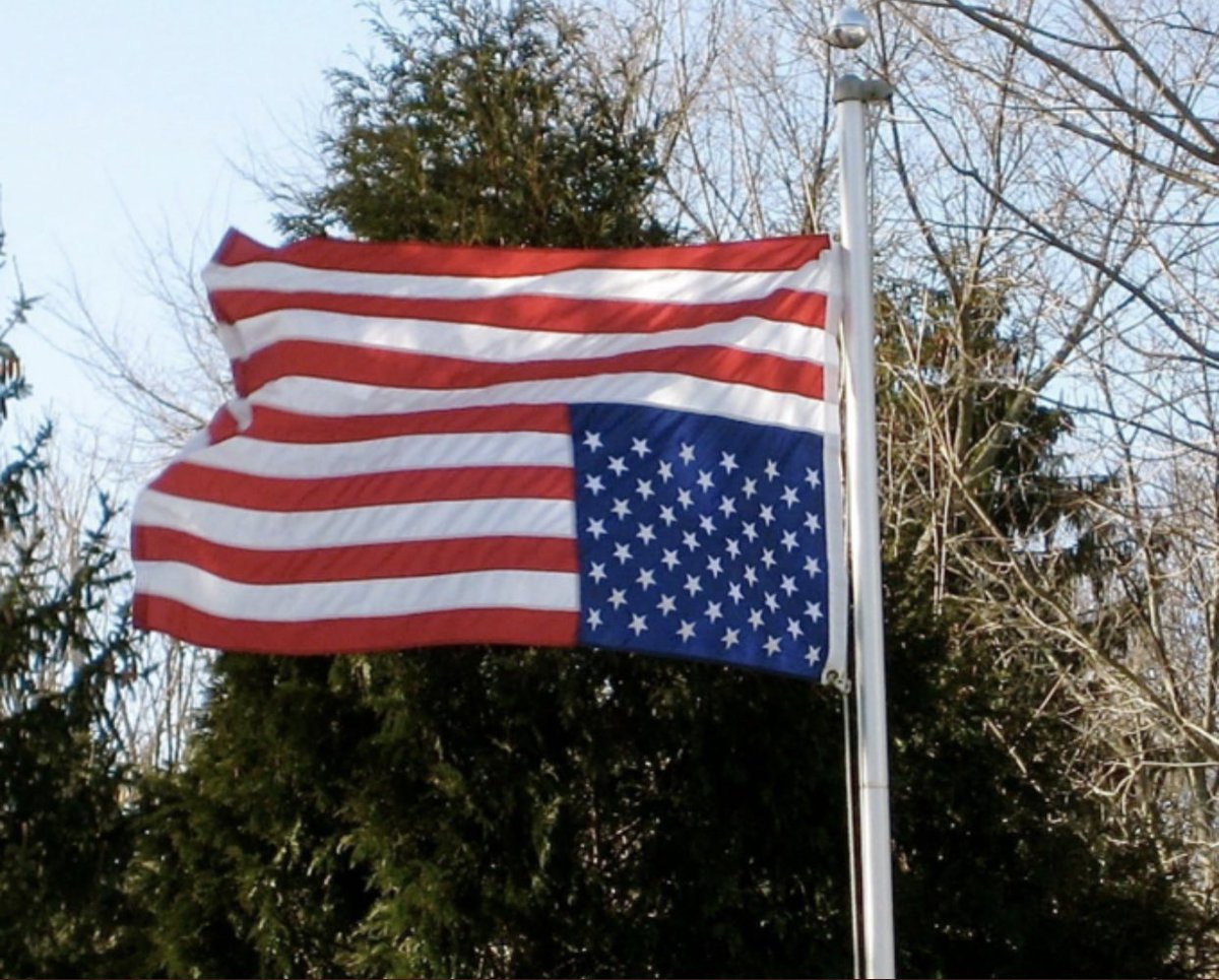 vegallboy_2004's tweet image. The fall of a great nation is upon us