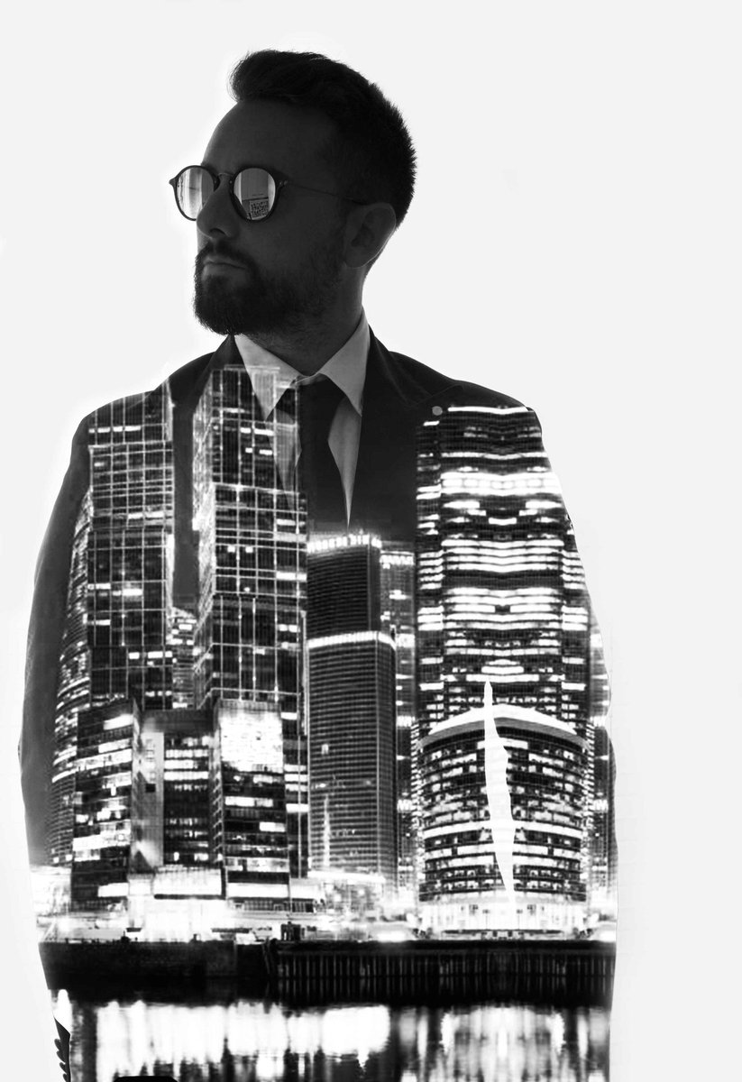 JuanDemare2's tweet photo. Lee hasta el final! 

Quieres ser un hombre de exito? Ganar mucho dinero? 

Pues a mi no me preguntes no tengo un duro solo se utilizar photoshop y me gusto el resultado del montaje.

#money #barcelona #man #millonario #rich #luxury https://t.co/P6Y6v15Aro