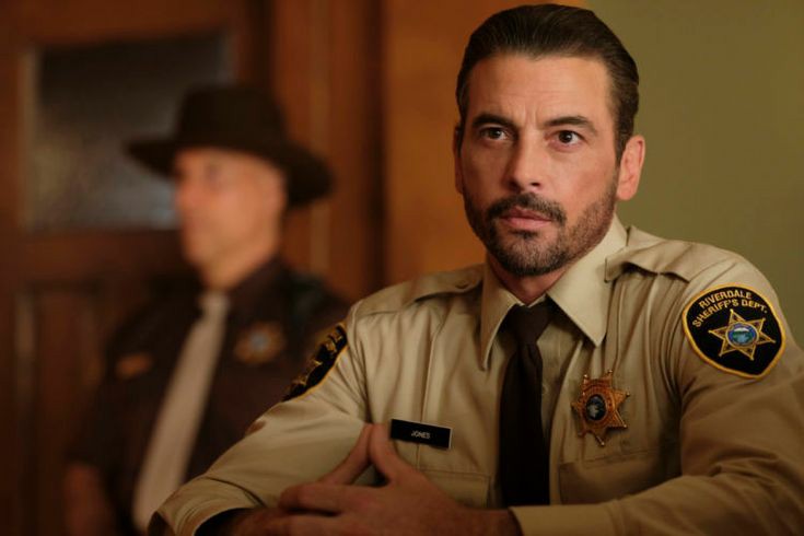 Hoje (20) de janeiro é o aniversário do nosso Cherife Serpent  , Happy Birthday Skeet Ulrich   