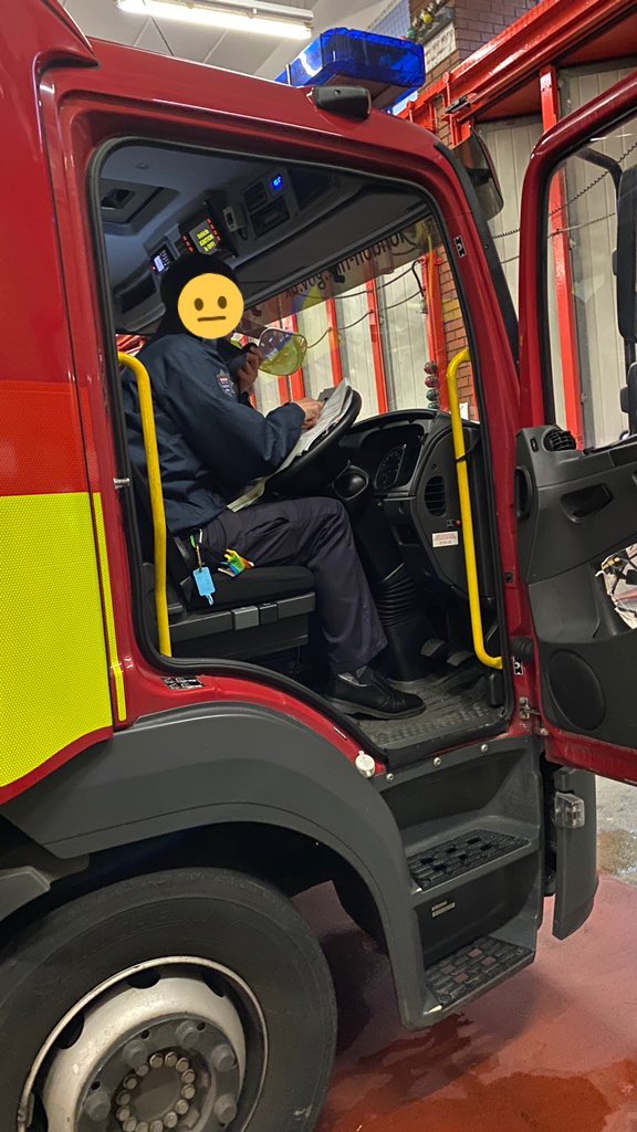 LFBIslington's tweet photo. Great piece of COVID Adapted, virtual Fire survival training, improving comms between the incident ground and control room. @NEAreaTraining https://t.co/ZJULUT6ffc