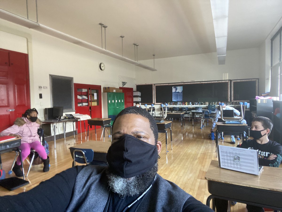 Mr Thorpe’s 6th Grade Social Studies class and future leaders, remote and in person are grateful to witness history #inauguration2021