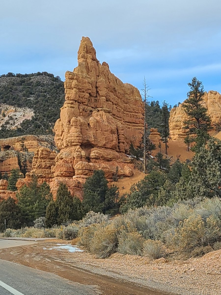 Hiking @ZionNPS with my brother @Fiobaio and family. #Utah and @BryceCanyonNPS