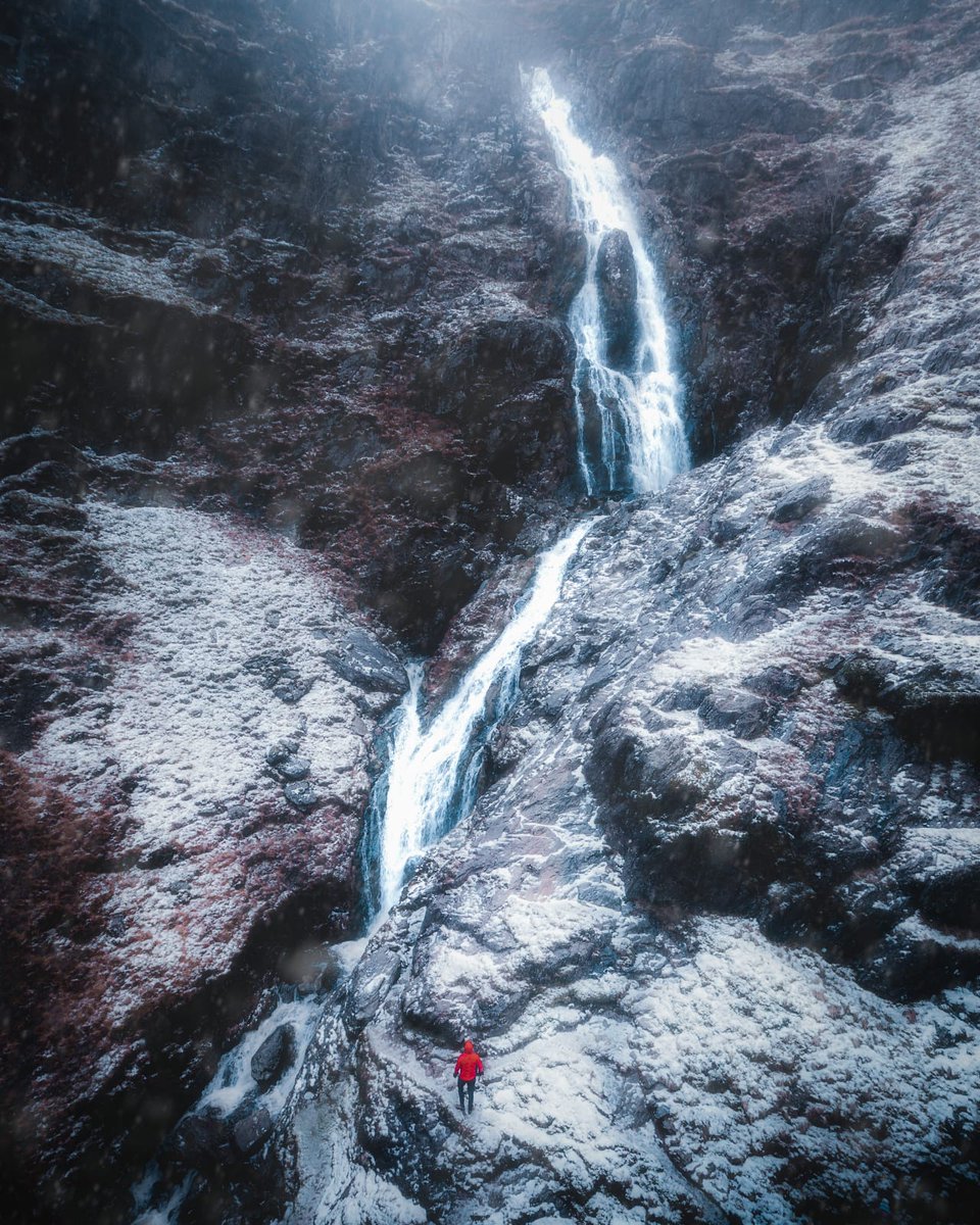 ben_errington's tweet photo. Turned another of Michael Knight's photos (this one of #MossForceWaterfall) into a video game cover - the first #PS5 version and a game I can't wait to get my hands on, #GodOfWarRagnarok! @SonySantaMonica @PlayStation 

Original image - https://t.co/ws9MhxoY8g https://t.co/5MHe5X5hfs