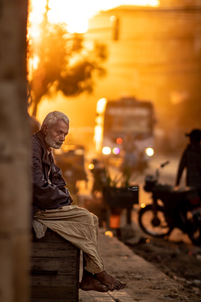 MuhammadBalochh's tweet image. I'm a self-taught photographer from Karachi, who has addiction with the Street Photography. A simple RT won't make me famous, but it could get my work to people who should see it.