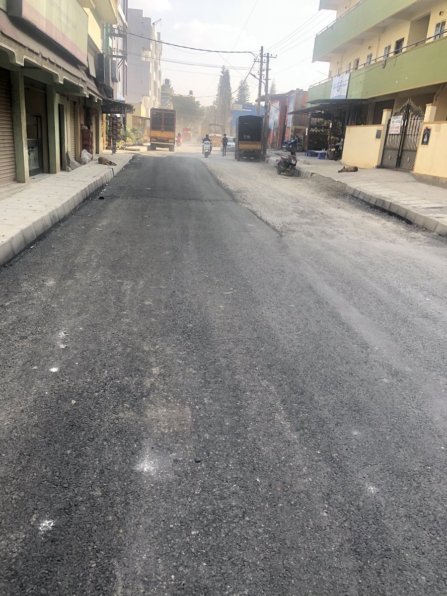 VoiceOfHoramavu's tweet photo. #kalkere #nrilayout road short stretch of the road ~300mtrs has been asphalted https://t.co/m3lgWzjUeg