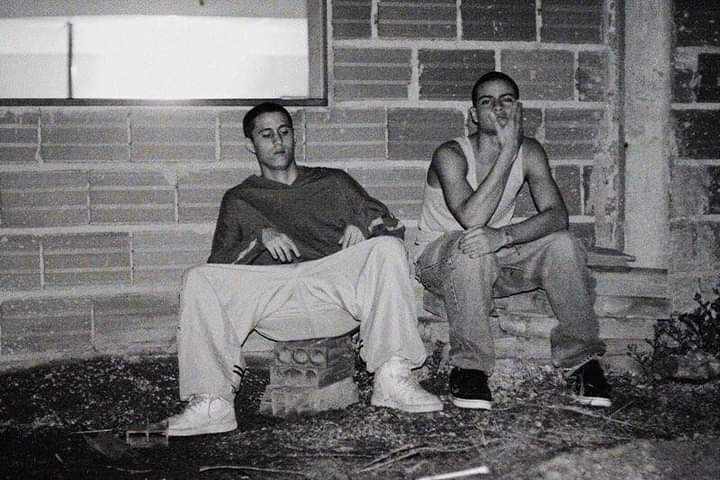 Andrusvzl's tweet photo. Una imagen muy conocida, la cual es perfecta para esto.
Desde lo más bajo, hasta la cima, escalaron y ahora son leyendas.

@ELCANSERBERO @LilSupaOficial 
#luzparacan https://t.co/wlqUOlrokm