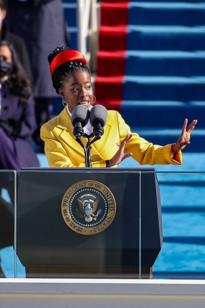 BreakingNews's tweet photo. Amanda Gorman, 22, becomes the youngest inaugural poet in U.S. history.

President Biden’s inaugural team contacted Gorman late last month to perform a poem about unity in the U.S. https://t.co/iv1vPrgPVF https://t.co/WztUtb2fY9